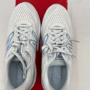 New Balance Women's Fresh Foam 880v11, Arctic Fox/Uv Glo, 8 Medium